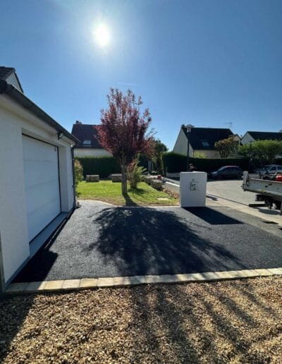 préparation enrobé et bordure d'une entrée de garage à auneau 28700