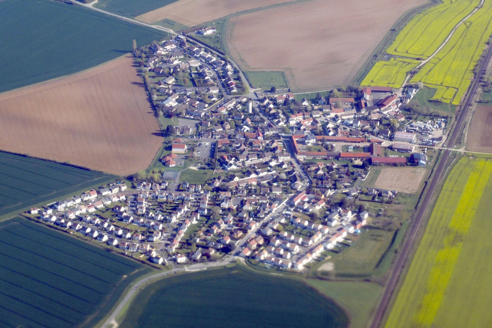 ville de rouvre vue du ciel